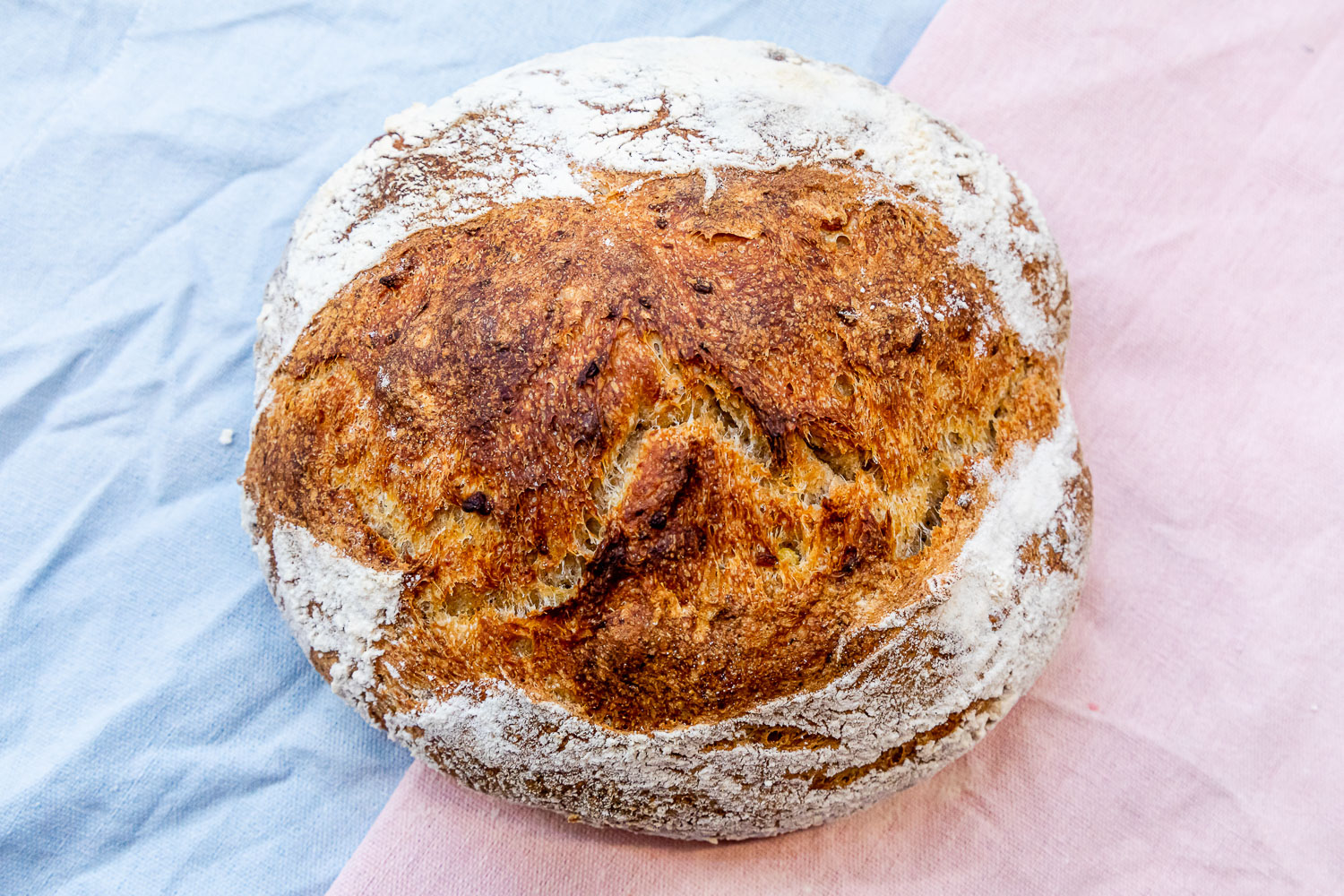 Kartoffelbrot mit geflämmten Kartoffeln Brotbackrezept