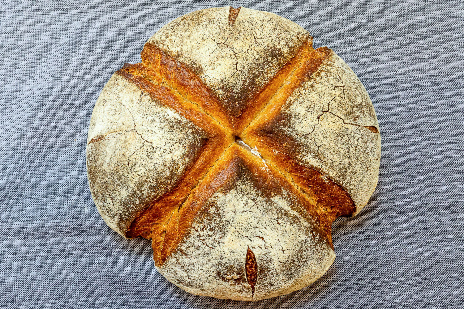 Kreuzbrot Schweizerart Brotbackrezept